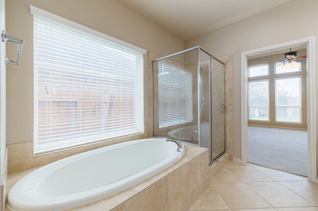 Building Photo - 2614 Misty Laurel Ct