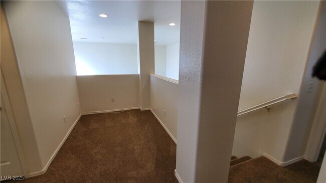 Building Photo - 962 Grand Cerritos Ave
