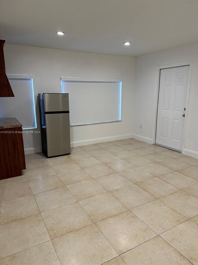 Building Photo - 13005 SW 116th Ct