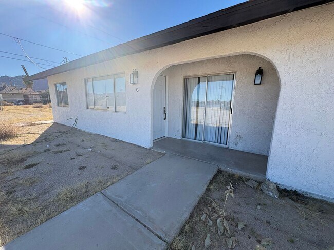Building Photo - 74077 Cactus Dr