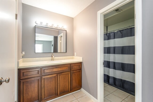 Building Photo - 8319 Wind Willow Dr