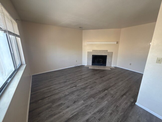 Building Photo - 5540 Bowden Loop