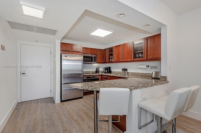Building Photo - 2301 Collins Ave