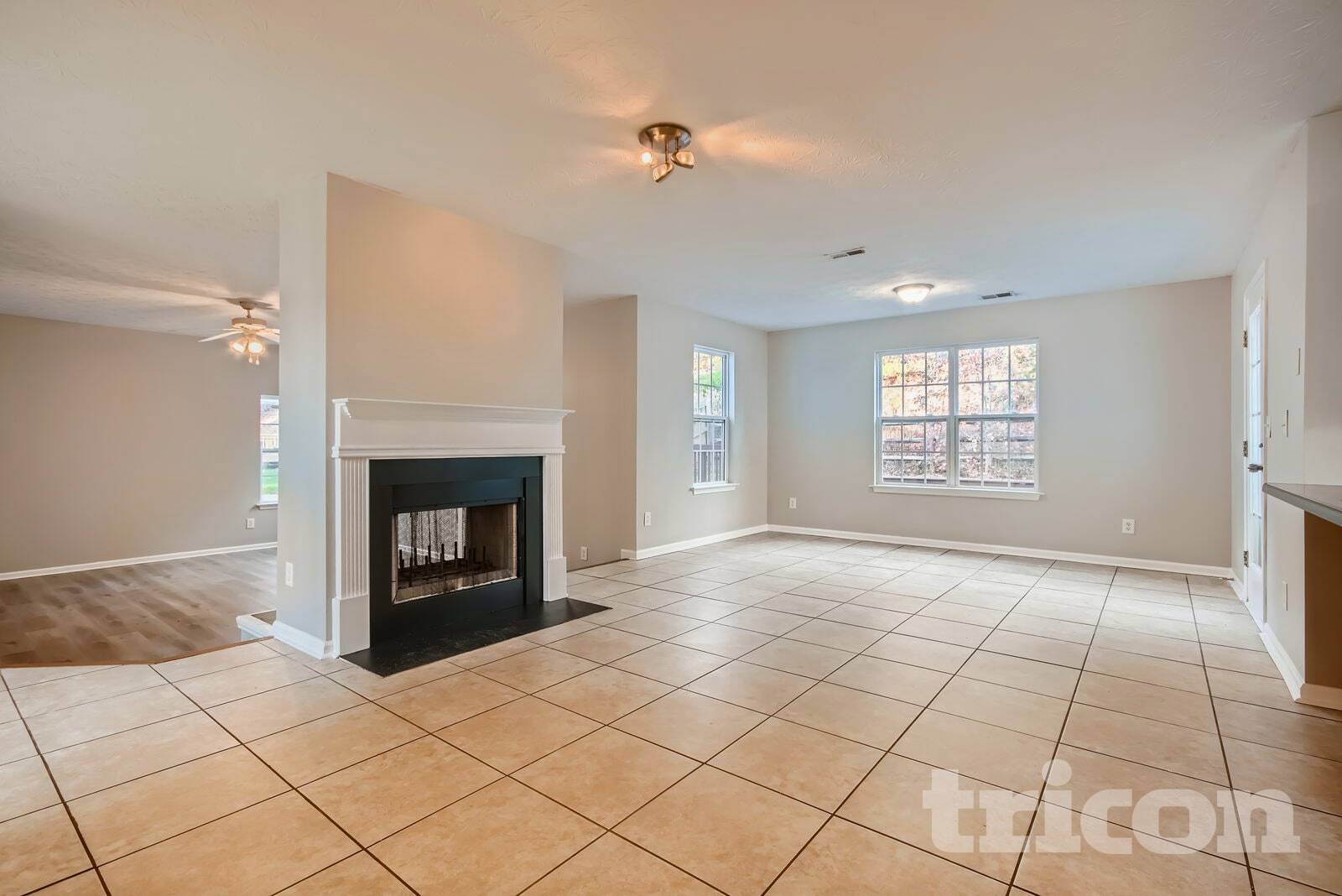 Building Photo - 5005 Eagle Creek Dr