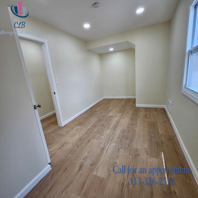 Building Photo - 7247 Middlesex St