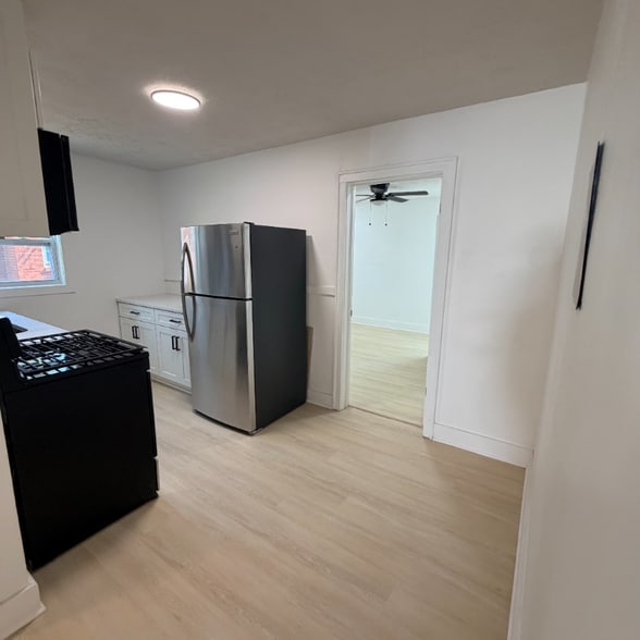 Building Photo - 1336 Sharon St NW