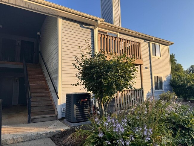 Building Photo - 815 Aspen Dr