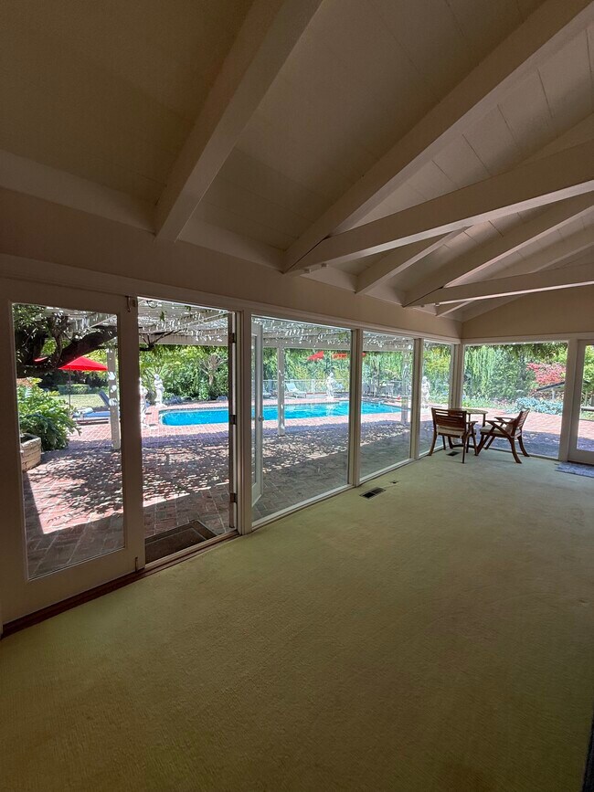 Building Photo - 25567 Willow Pond Ln