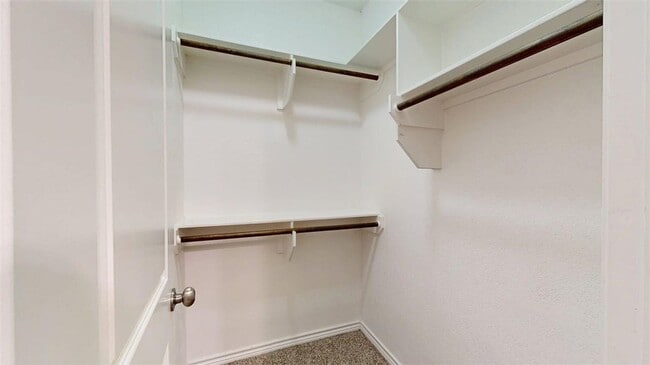 Building Photo - 3519 Summerway Dr