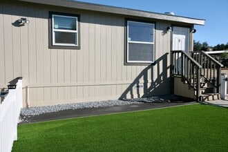 Building Photo - 1467 Star Valley Rd