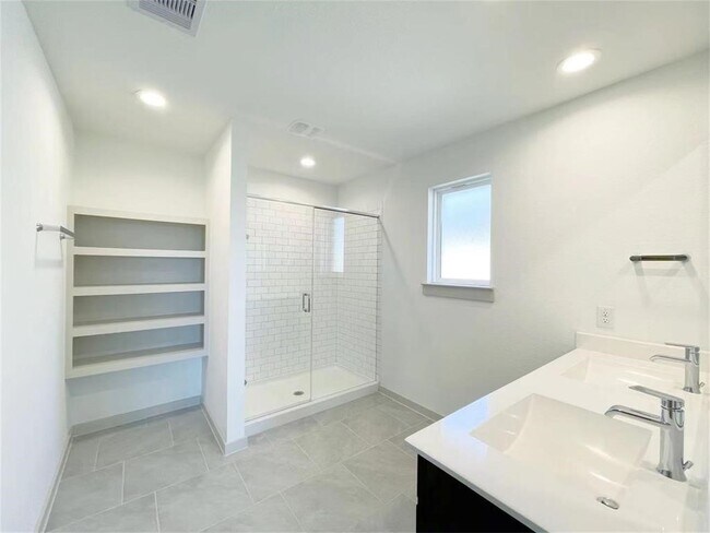 Building Photo - 28919 Yulee Mill Dr