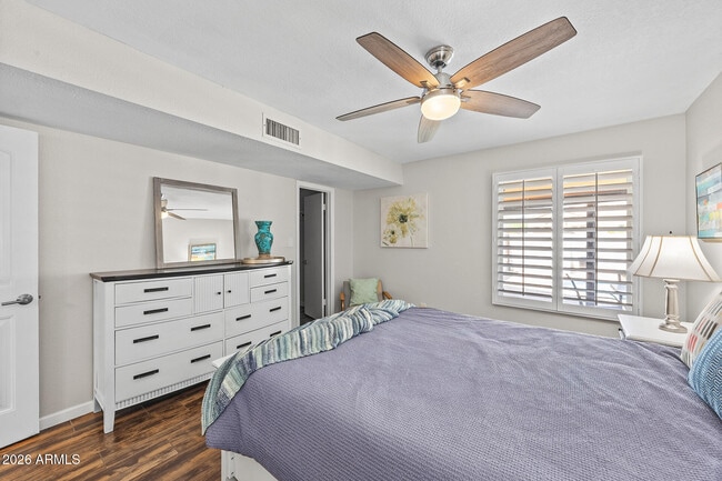 Building Photo - 14436 N Coral Gables Dr