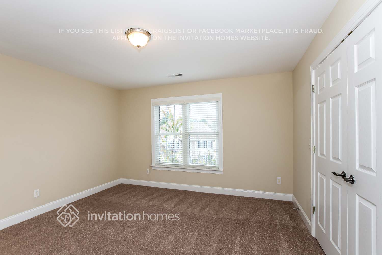 Building Photo - 9014 Sandpiper Dr