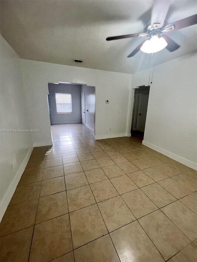 Building Photo - 262 NW 57th St