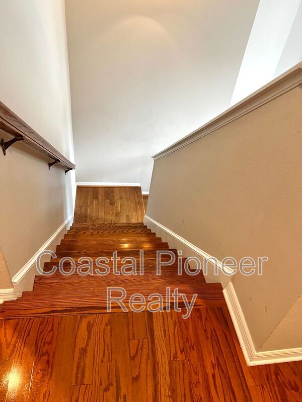 Building Photo - 9524 Greenpointe Dr