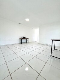 Building Photo - 1666 NE 183rd St