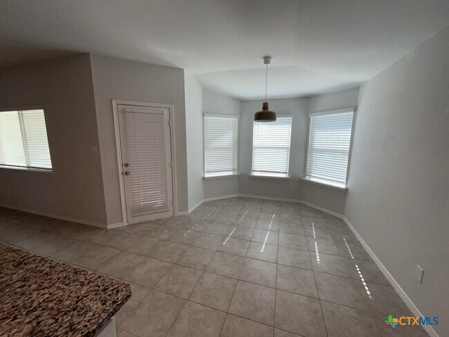 Building Photo - 1824 Fall Creek Ct