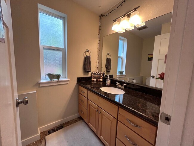 Building Photo - Large 4 Bedroom home with views of Bellingham Bay and Garage