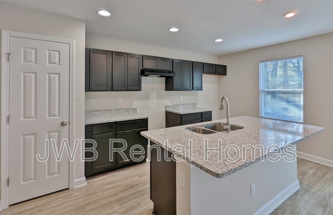 Building Photo - 8132 Noroad