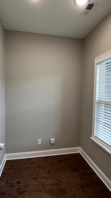 Building Photo - 564 NE Bellingham Dr