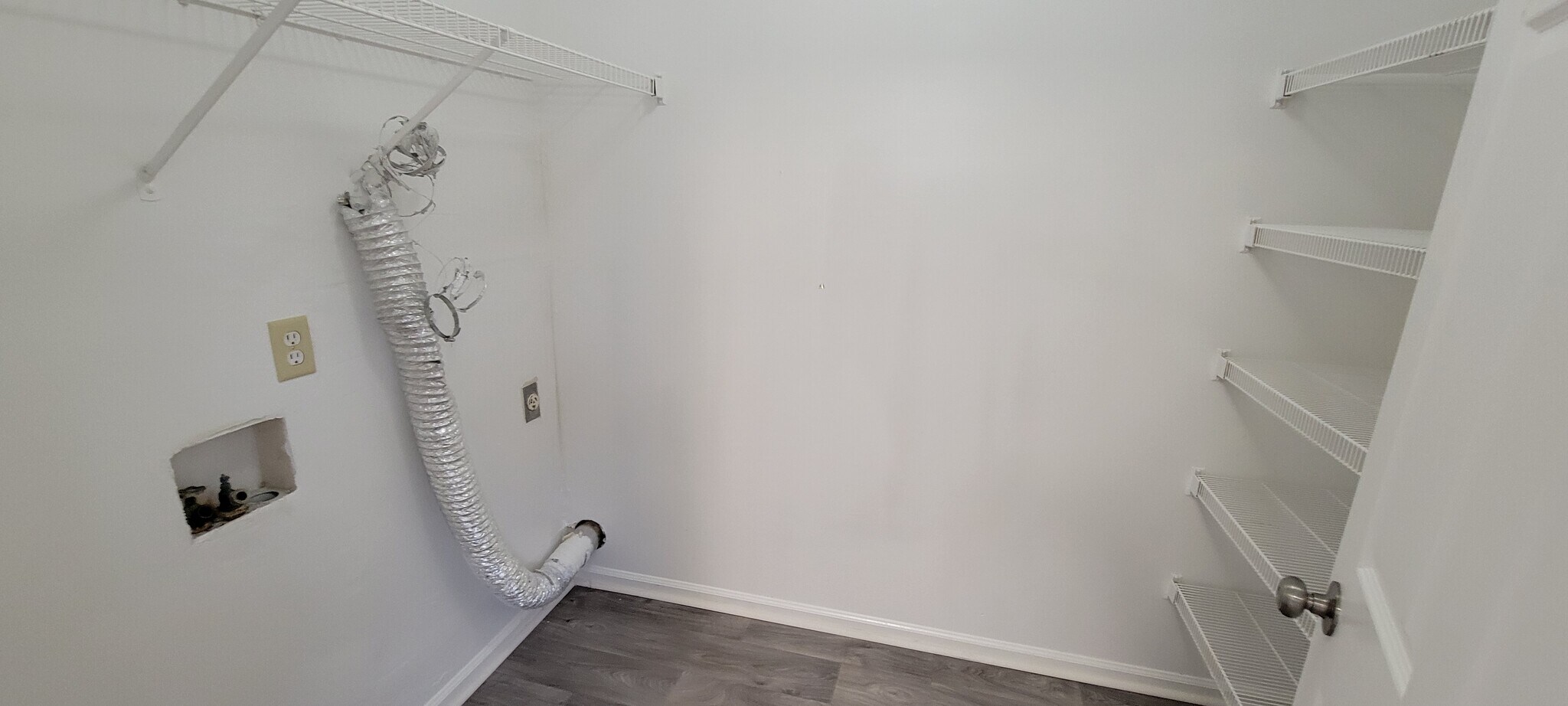 Building Photo - 118 Crystal Brk