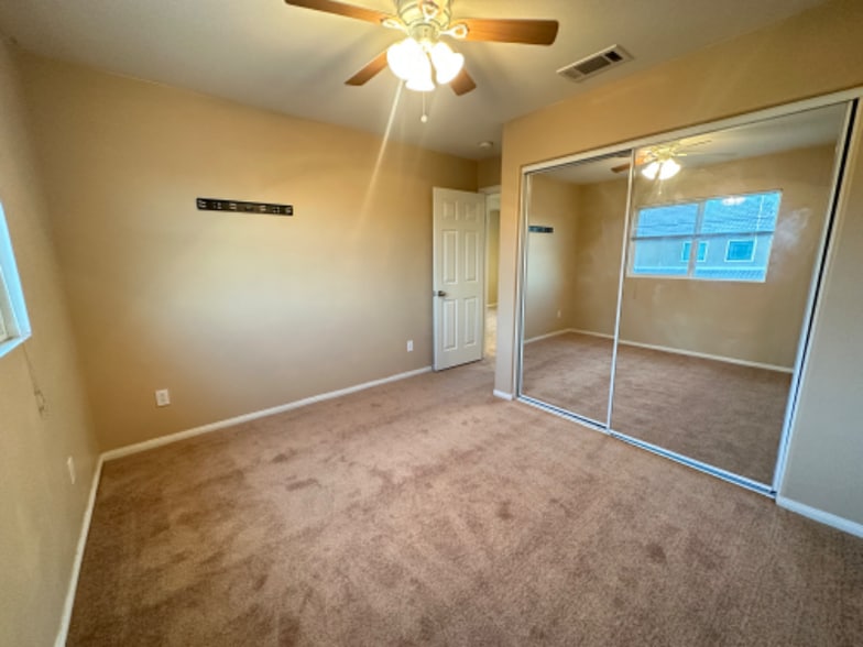 Building Photo - 1224 Periwinkle Pl