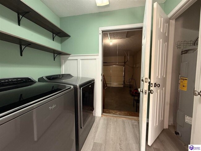 Building Photo - 115 Twin Oaks Dr