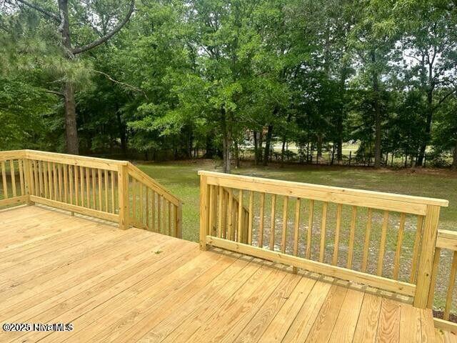 Building Photo - 611 E L Ives Dr