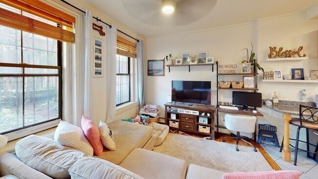 Building Photo - 35 Greenwich Park