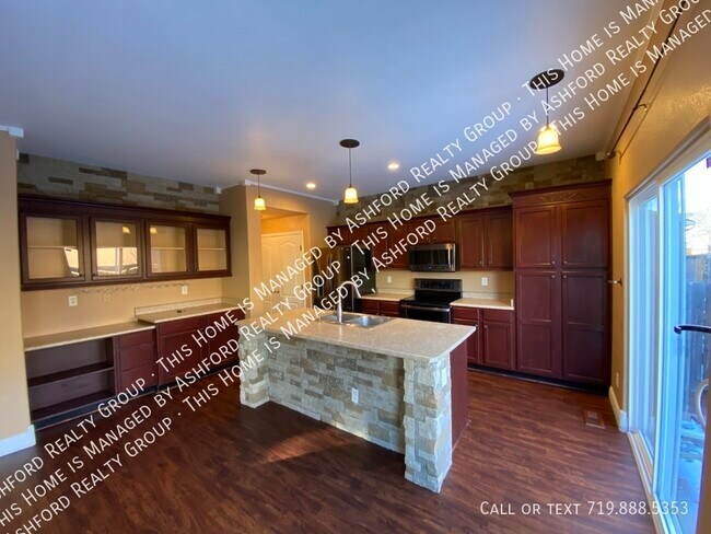 Building Photo - 7146 Silverwind Circle