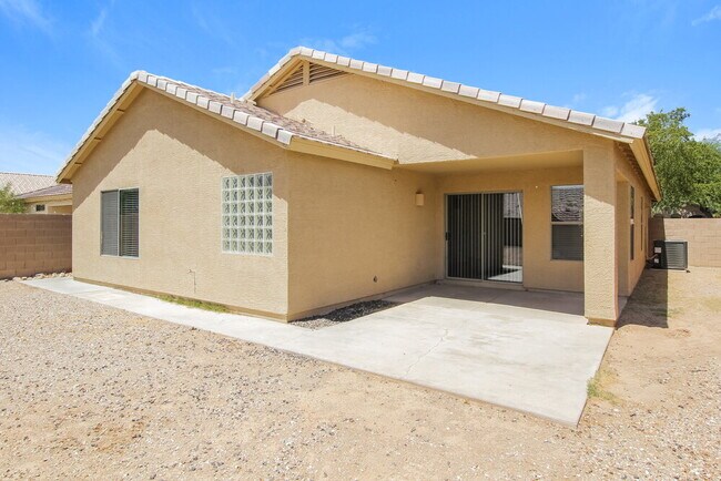 Building Photo - 11209 W Rio Vista Ln