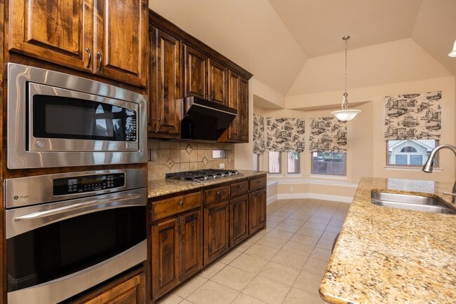 Building Photo - Gorgeous 2-story in Keller