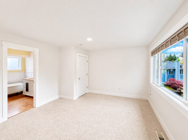 Building Photo - Great SFH for rent in North Rose Hill