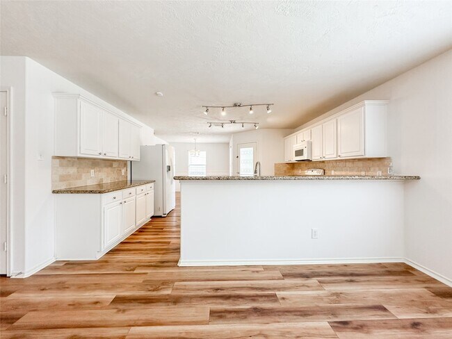 Building Photo - 11 Orion Star Ct