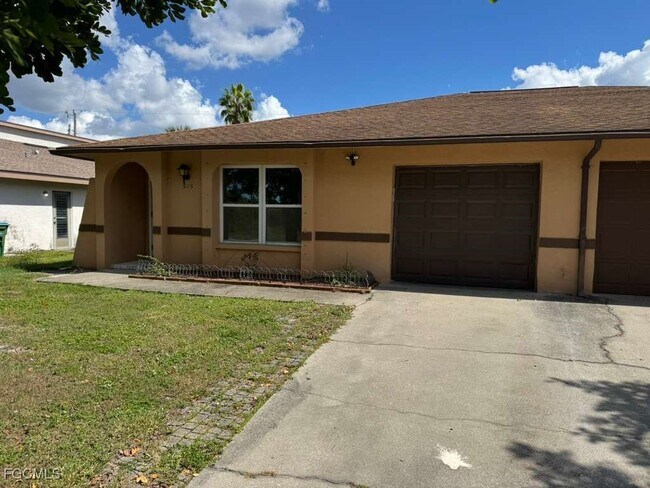 Primary Photo - 515 SE 23rd Pl