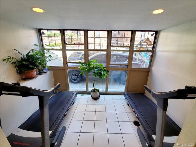 Building Photo - 83-75 117th St