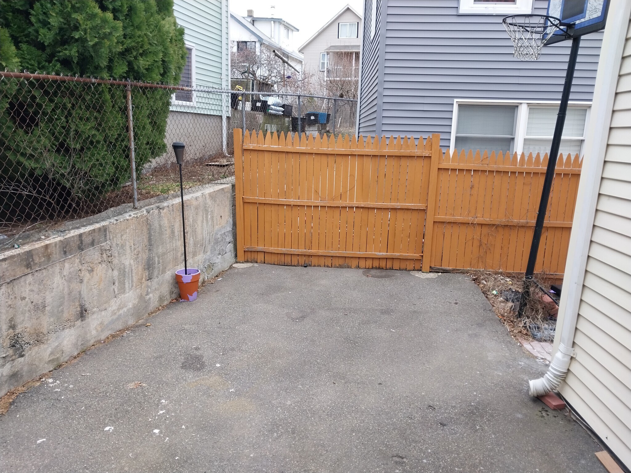 Building Photo - 87 Bradford St