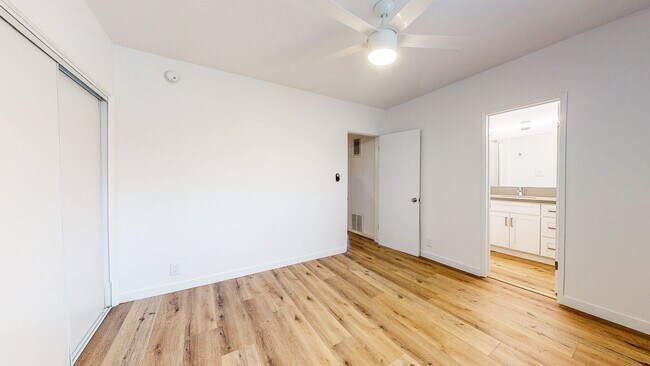 Building Photo - 16721 Sherman Way