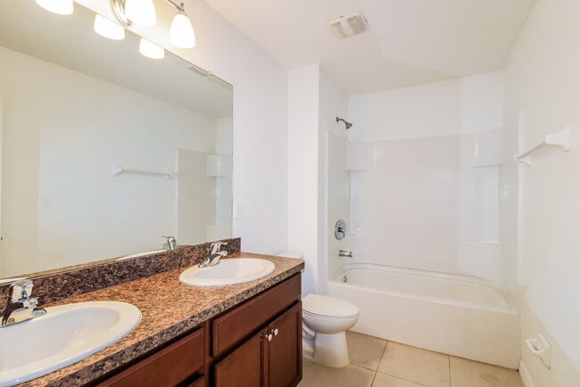 Building Photo - 14489 Finsbury Dr