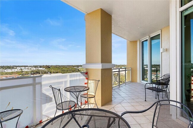 Building Photo - 140 Riviera Dunes Way