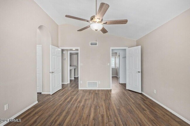 Building Photo - 6920 W Morrow Dr