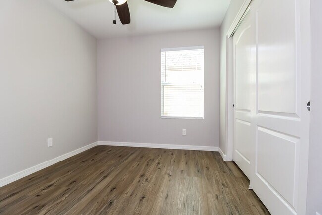 Building Photo - 29139 N 124th Dr