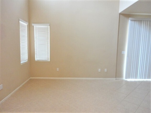 Building Photo - 5530 Sun Prairie St