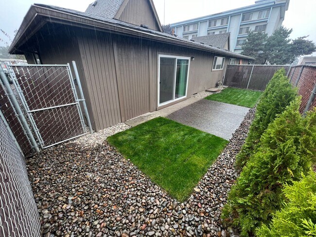 Building Photo - Remodeled Two Bedroom Duplex in North Sale...