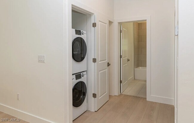 Building Photo - 5588 Wendy Ln