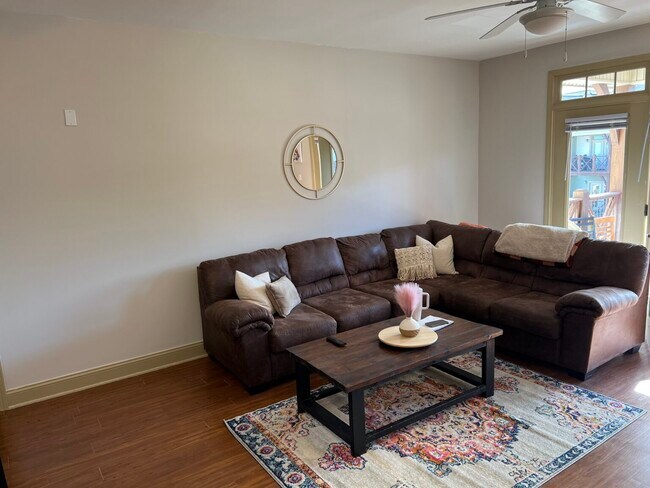 Building Photo - 1732 Muscovy Way