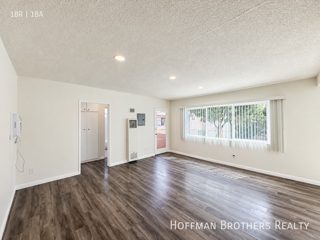 Building Photo - 19405 Haynes St