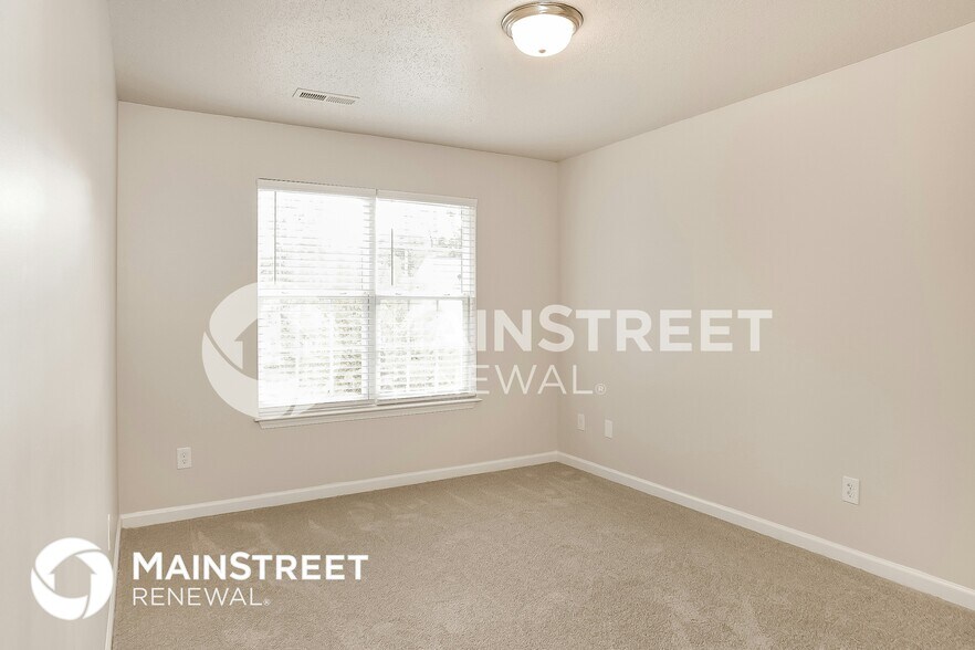 Building Photo - 4656 Chapel Ridge Dr