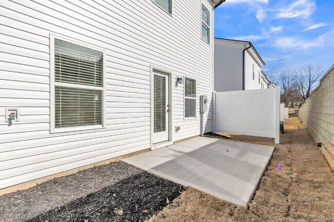 Building Photo - New Construction 3BR Townhome with Loft & 2-Car Garage in Downtown Travelers Rest