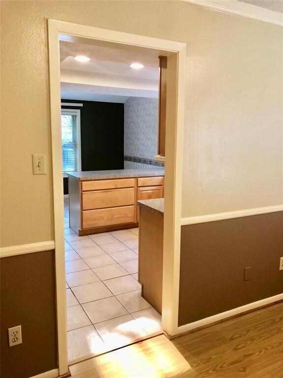 Building Photo - 1814 Brushy Creek Dr